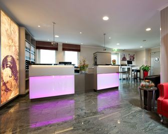 Leonardo Hotel Nürnberg - Nürnberg - Reception