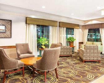 Quality Inn Brewerton - Syracuse Oneida Lake Area - Brewerton - Lobby