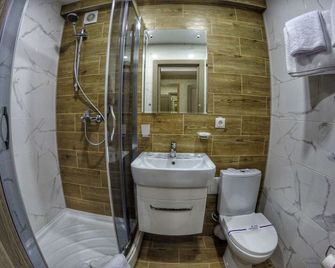 Druzhba Hotel - Kiev - Kamar Mandi