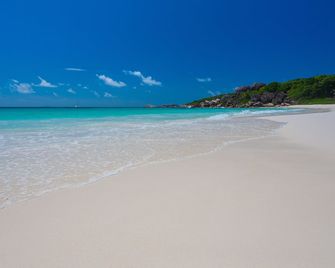 Le Nautique Waterfront Hotel La Digue - La Digue Island - Spiaggia