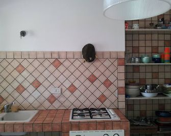 Your home in the middle of the Mediterranean - Ustica - Kitchen