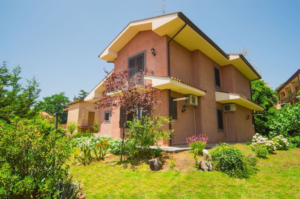 B&B La Rena Rossa - Nicolosi - Edificio