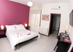 Hotel Zenit Salento - Lecce - Phòng ngủ