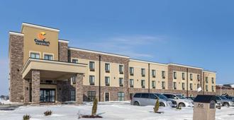 Comfort Inn & Suites Cedar Rapids Cid Eastern Iowa Airport - Cedar Rapids - Edificio
