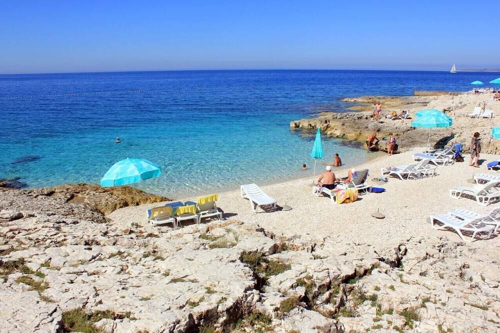 Apartments with a parking space Mali Losinj (Losinj) - 15050 - מאלי לוסיני - חוף