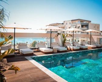 Mahoro Boutique Hotel - Vlorë - Zwembad