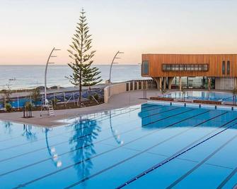 Indian Ocean Hotel - Scarborough - Pool