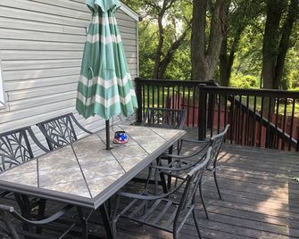 Home on the Green River! - Davenport - Balcony
