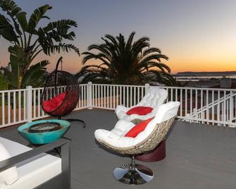 Sunset Bay View Retreat in Central San Diego - San Diego