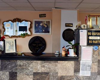 Kent Motel - Chatham-Kent - Front desk