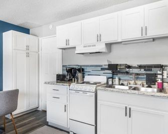 Fort Worth Studio4 – 10 Min to Downtown, Gym, Pets - Haltom City - Cocina
