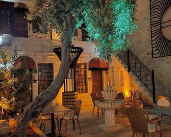 Abgar Otel - Sanliurfa - Patio