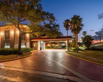 La Quinta Inn by Wyndham Corpus Christi North - Корпус Крісті - Будівля