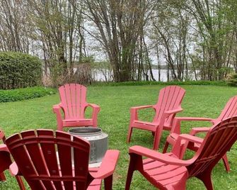 Chalet Bia - Cap Au Sud - Asbestos - Patio