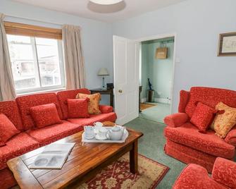 The Lock House - Gloucester - Living room