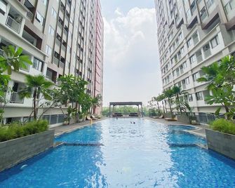 Good and Homey Studio at LRT City Jatibening Apartment - Bekasi - Uima-allas