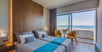 Sun Hall Hotel - Larnaka - Schlafzimmer