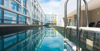 大西洋港 RJ 諾富特酒店 - 里約熱內盧 - 里約熱內盧 - 游泳池