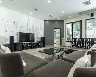 Villa Andre by VillaCarte - Rawai - Living room