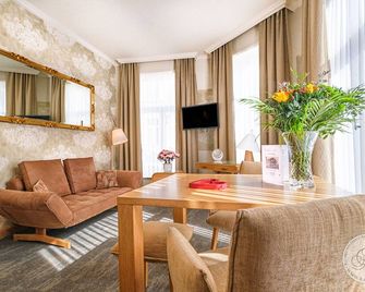 Bariseele B&B - ברוג' - סלון