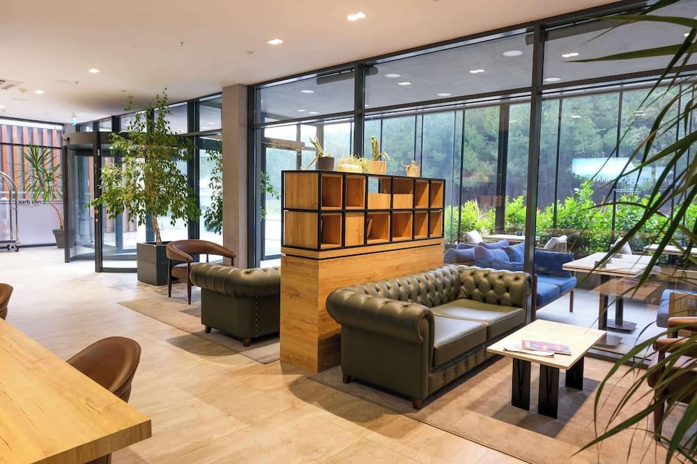 بارك إن باي راديسون يالوفا سيتي سنتر - يالوفا - ردهة