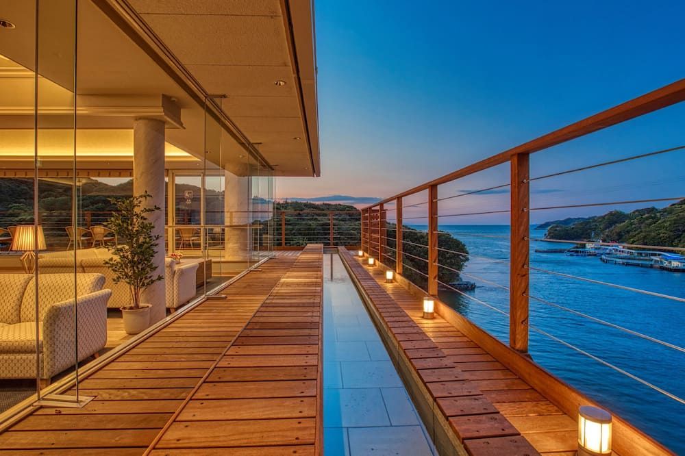 أويدو أونسين مونوجاتاري بريميوم توبا سايتشوراكو - توبا - شرفة