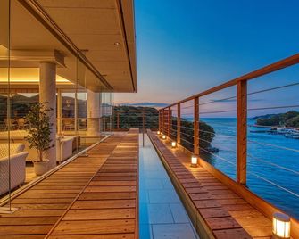 Ooedo Onsen Monogatari Premium Toba Saichoraku - Toba - Balcon