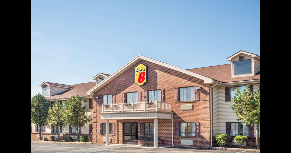 Post 8 Madison Super 8 by Wyndham Madison IN in Madison, the United States from $66 ...