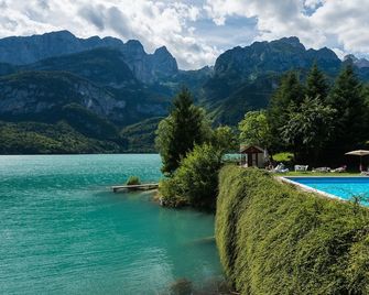 Grand Hotel Molveno - Molveno - Svømmebasseng