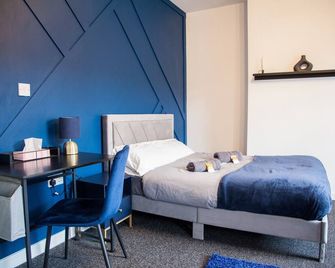 Entire Modern Home in Manchester and Near Peak District - Manchester - Bedroom