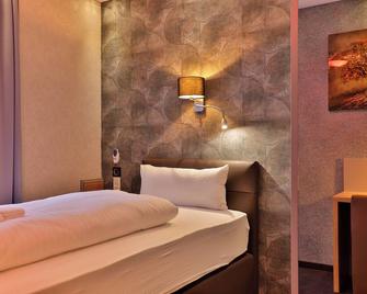 Stay-Inn Bielefeld Zentrum - בילפלד - חדר שינה