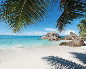 Le Nautique Waterfront Hotel La Digue - La Digue Island - Playa