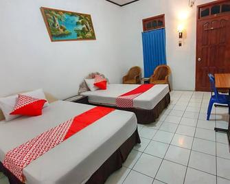 Hotel Garuda Bontang - Bontang - Habitación