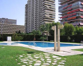 Apartamentos Concorde - Alicante - Zwembad