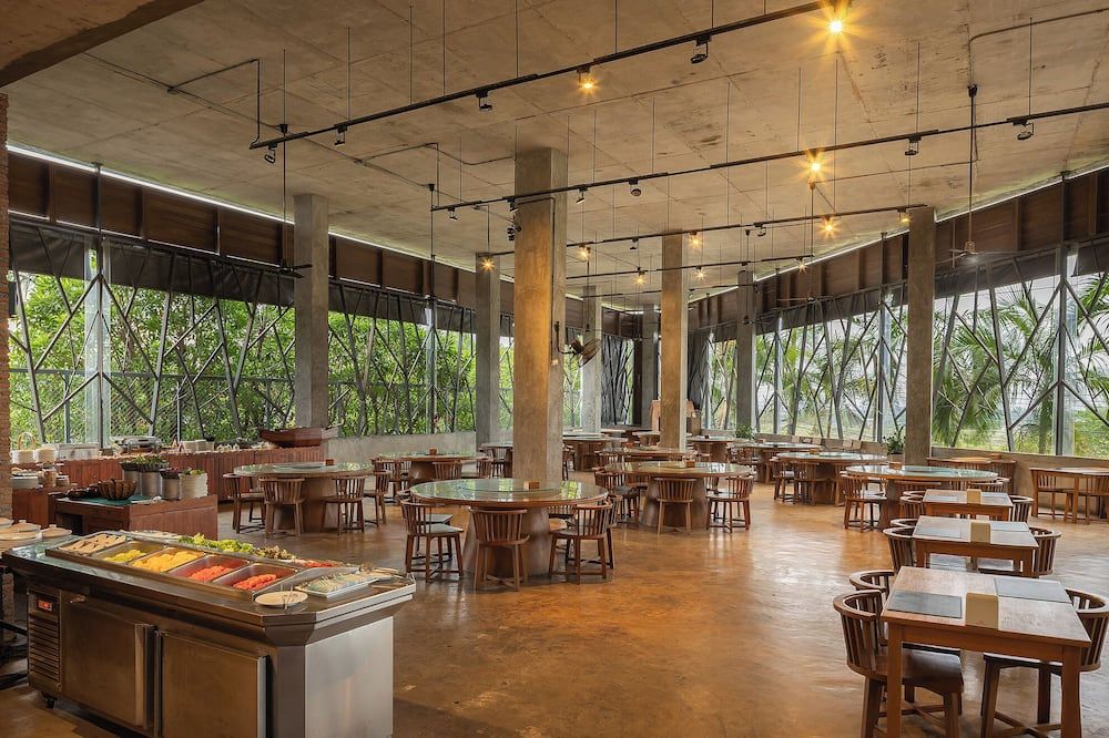 Sunday Sea Two Pool Villa Pattaya