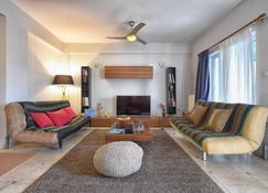 a luxury and comfortable maisonette-Sun maisonette - Árta - Living room