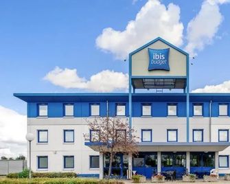 Creo Halle Peissen - Peissen - Building
