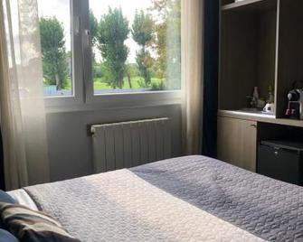 Résidence Cosyade équipée d'un parking privé gratuit - Bourbourg - Schlafzimmer