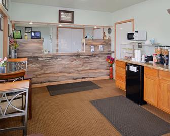 Americas Best Value Inn Ozona - Ozona - Kitchen