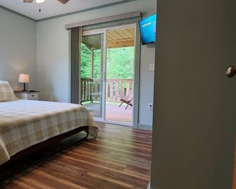 Unterwalden New Hottub Firepit Smarttvs Full Kitchen Mt Hideaway Trout Stream - Helvetia - Bedroom