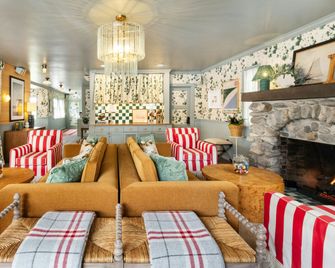 Le Petit Pali at 8th Ave, a Member of Design Hotels - Carmel-by-the-Sea - Bar