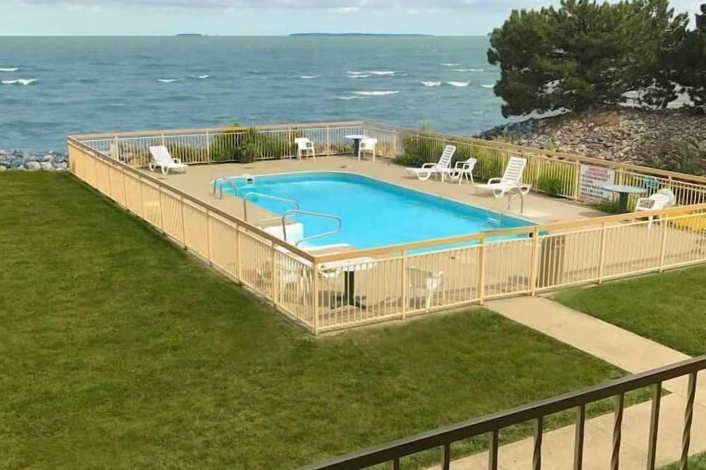 Clinton Inn And Suites - Port Clinton