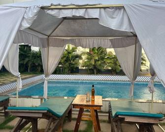 Dacha Resort Arambol - Arambol - Pool