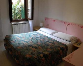Hotel Adua - Venezia - Camera da letto