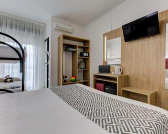 Hotel Grazia Riccione - Riccione