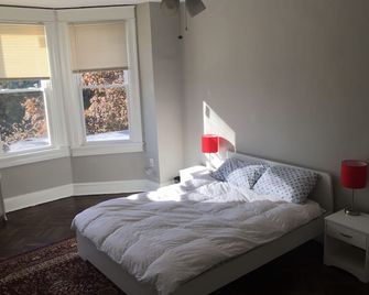 Spacious Charles Village Unit - Baltimore - Habitación