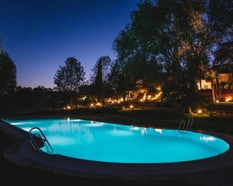 Hotel Bodega El Juncal - Ronda - Piscina