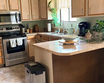 The Sagebrush House. A Cozy Place to Land in The Treasure Valley - Ontario - Cocina