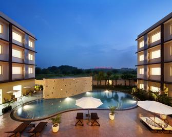 Sancrest Residence Deltamas - Cikarang - Pool