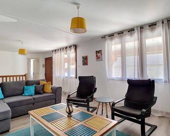 Peace and relaxation on the banks of the Eure - Pacy-sur-Eure - Huiskamer